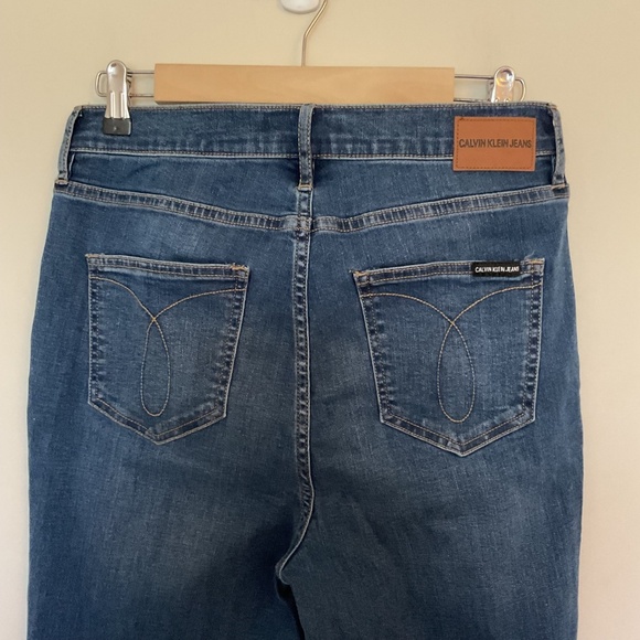 Calvin Klein Jeans Exposed Button High Rise Skinny Jean Sz 12/31 Blue Repreve - Picture 4 of 13